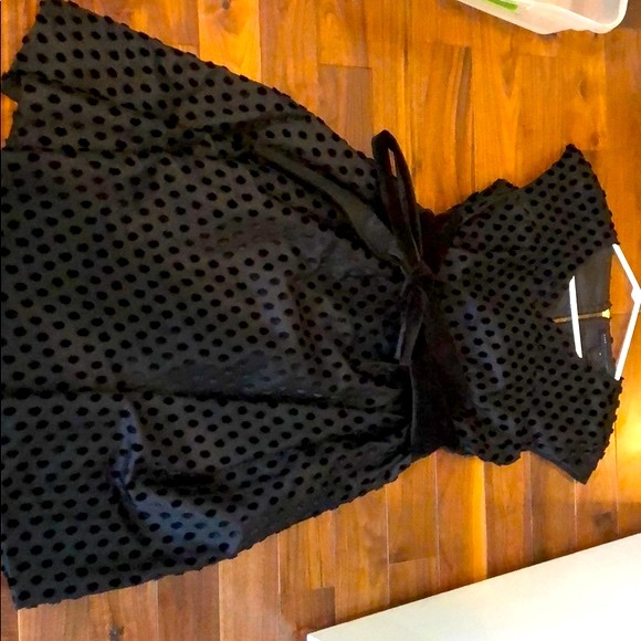 Marc By Marc Jacobs Dresses & Skirts - Marc by Marc flocked velvet dot dress